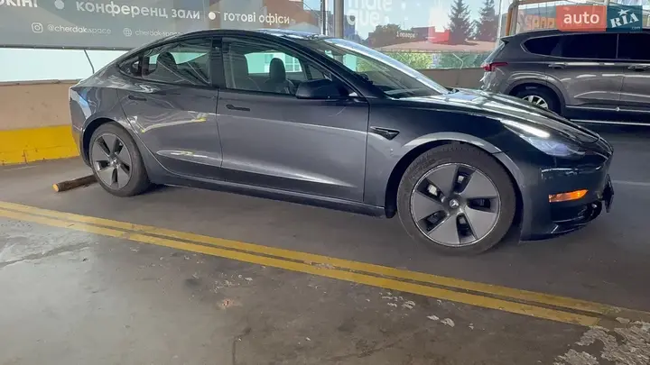 Tesla Model 3 2020 photo 5