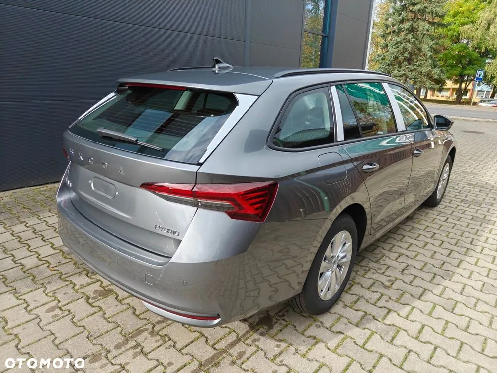 Skoda Octavia 2026 photo 4