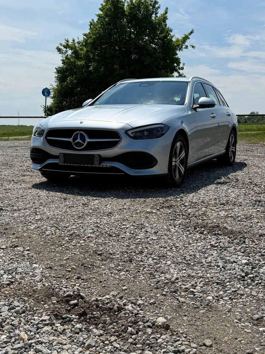 Mercedes-Benz C-Class 2022 photo 2