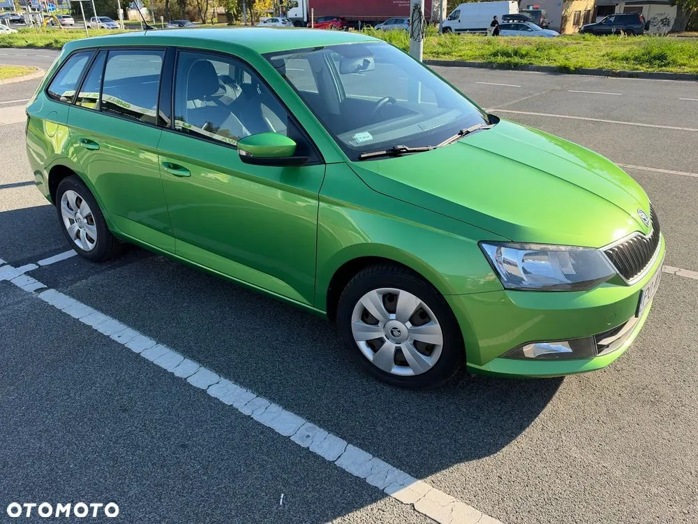 Skoda Fabia 2016 photo 3