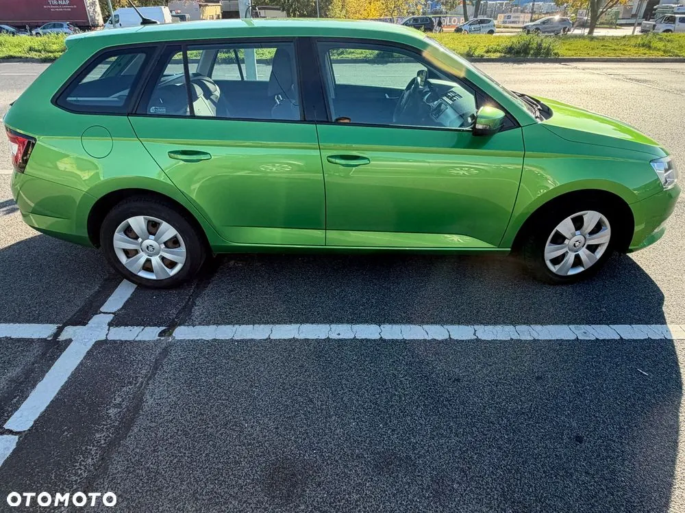 Skoda Fabia 2016 photo 4