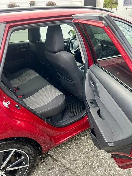 Toyota Auris 2018 photo 3