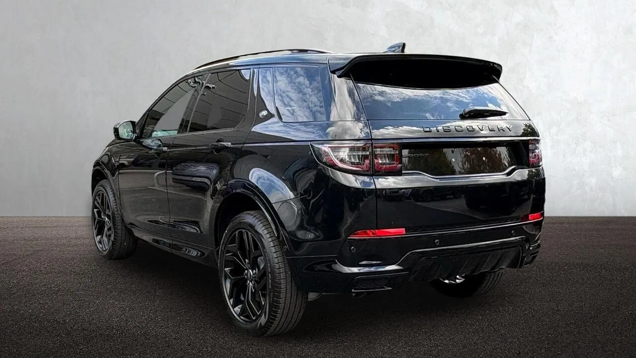 Land Rover Discovery Sport photo 3