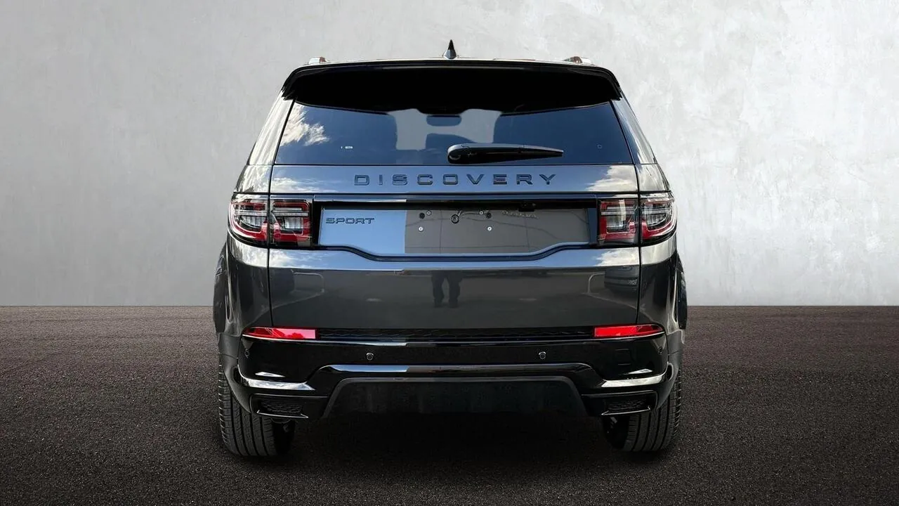 Land Rover Discovery Sport photo 4