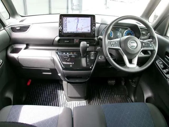 Nissan Luks 660 Highway Star G Turbo Pro Pilot 2020 photo 3