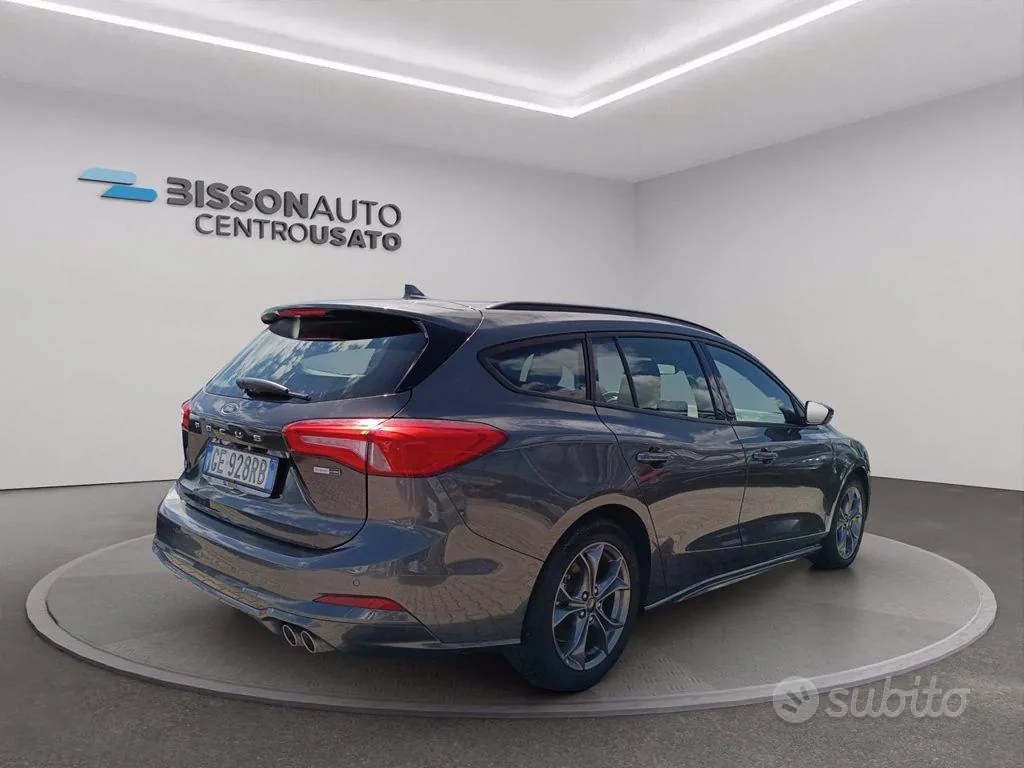 Ford Focus 2021 photo 5