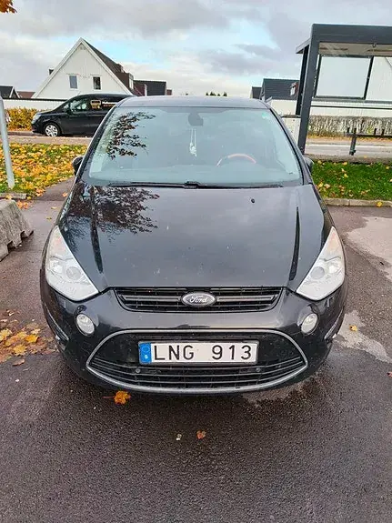 Ford S-Max 2010 photo 3