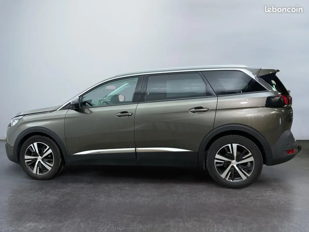 Peugeot 5008 2020 photo 5