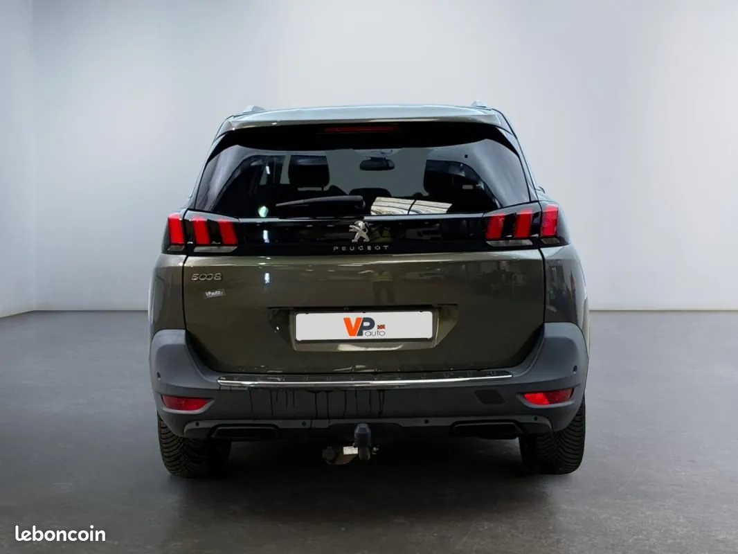 Peugeot 5008 2020 photo 3