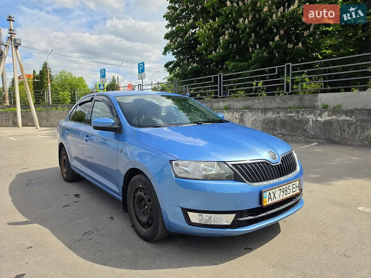 Skoda Rapid 2013 photo 3