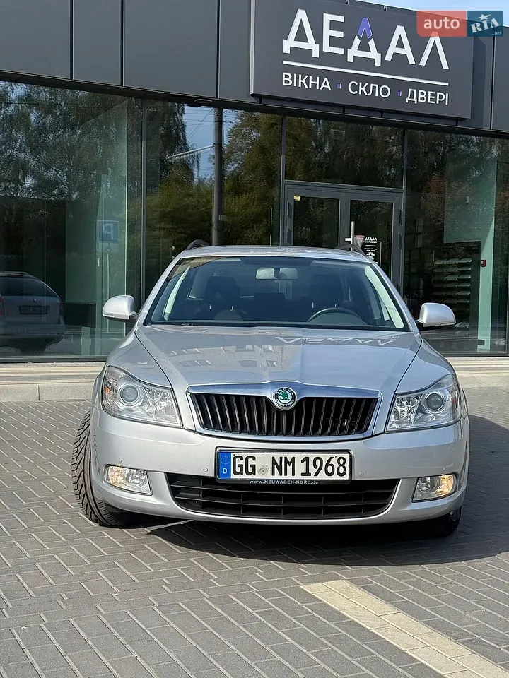 Skoda Octavia 2011 photo 3