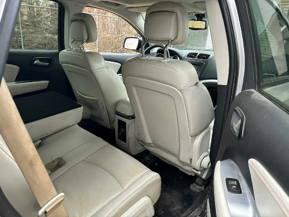 Dodge Journey 2012 photo 3