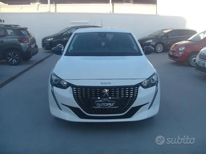 Peugeot 208 2022 photo 2