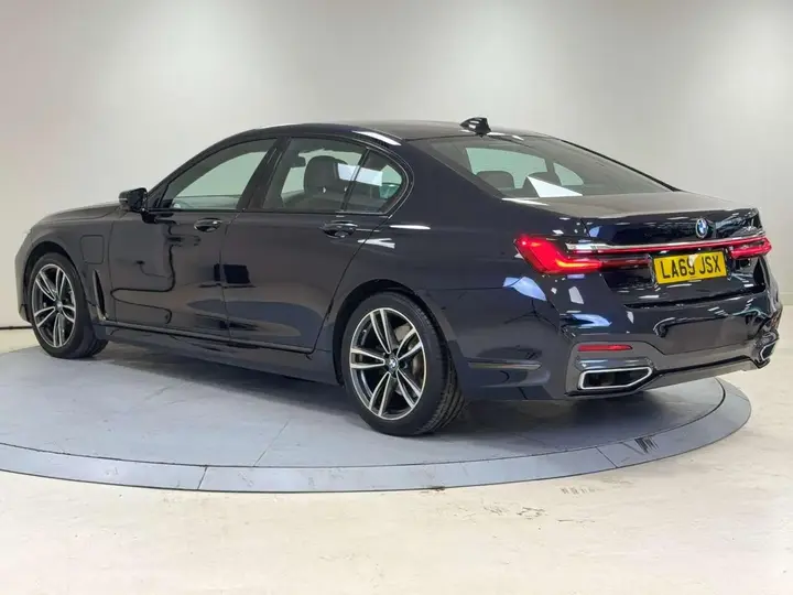 BMW 7 Series 2019 photo 5