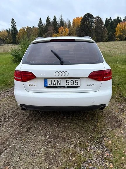 Audi A4 2009 photo 4