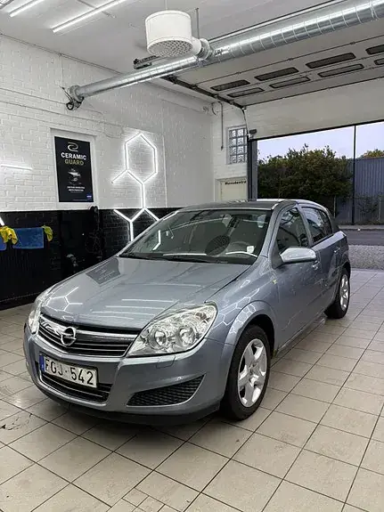 Opel Astra 2007 photo 2