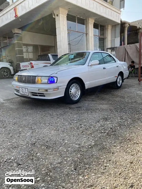 Toyota Crown 1995 photo 2