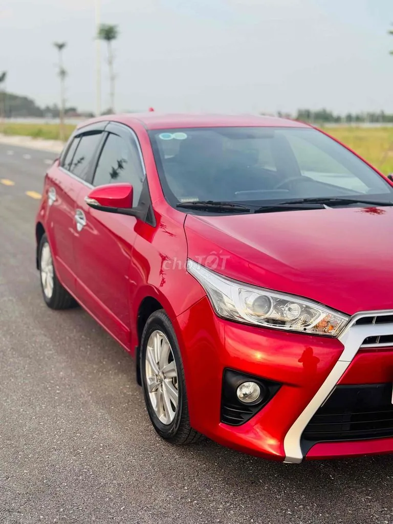 Toyota Yaris 2017 photo 2