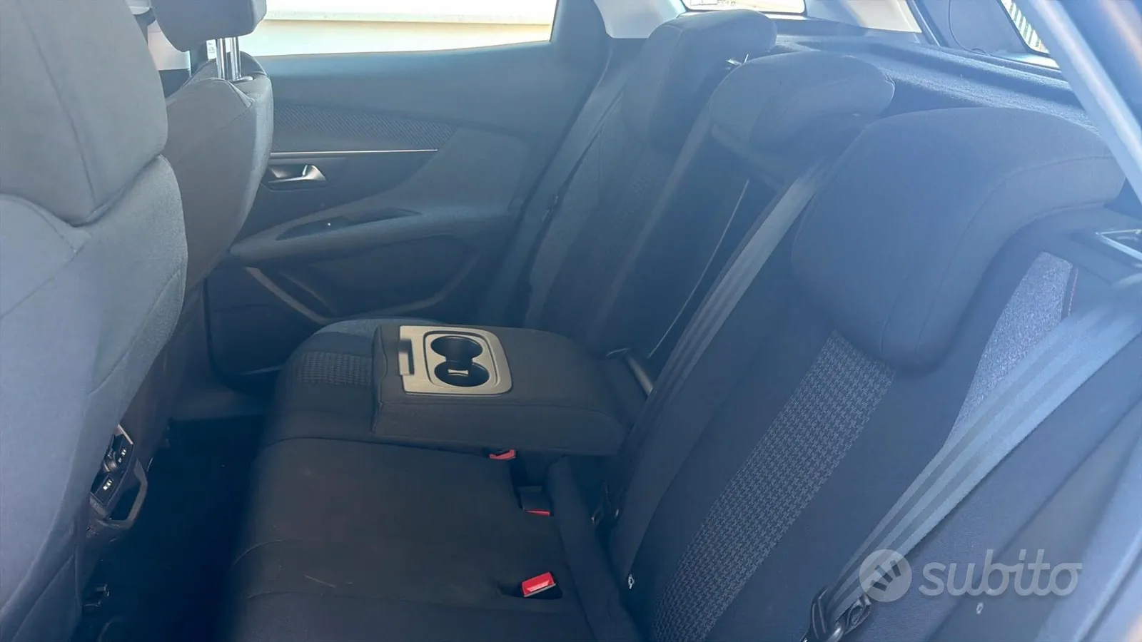 Peugeot 3008 2019 photo 4