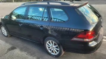 Volkswagen Golf 2010 photo 2