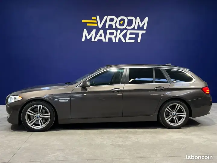 BMW 5 Series 2012 photo 2