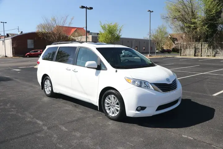 Toyota Sienna