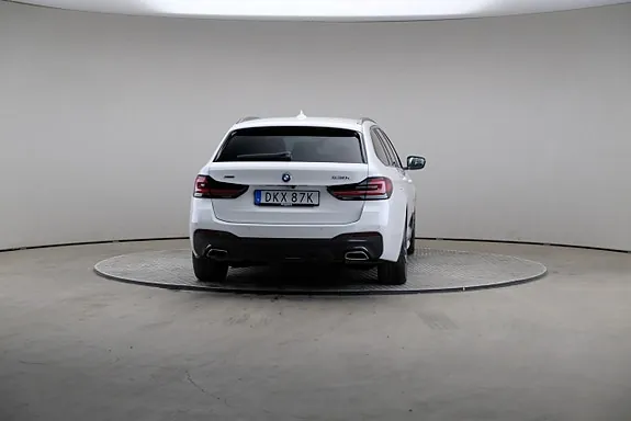 BMW 530E 2023 photo 5