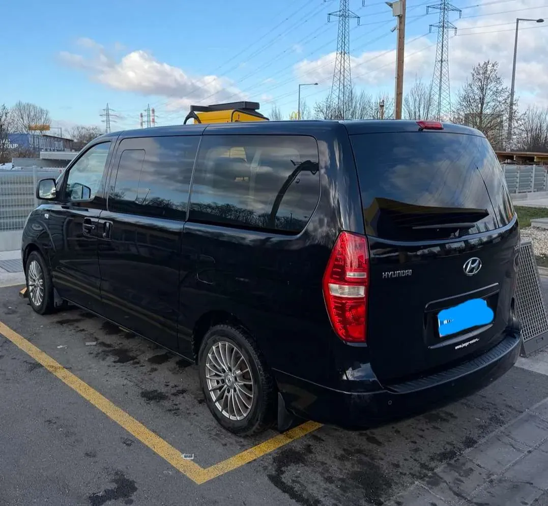 Hyundai H1 2012 photo 3