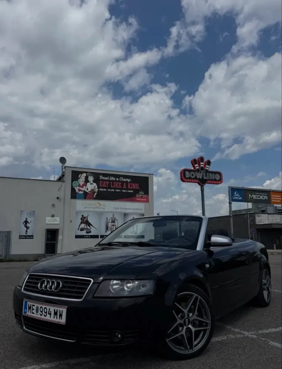 Audi A4 2003 photo 2