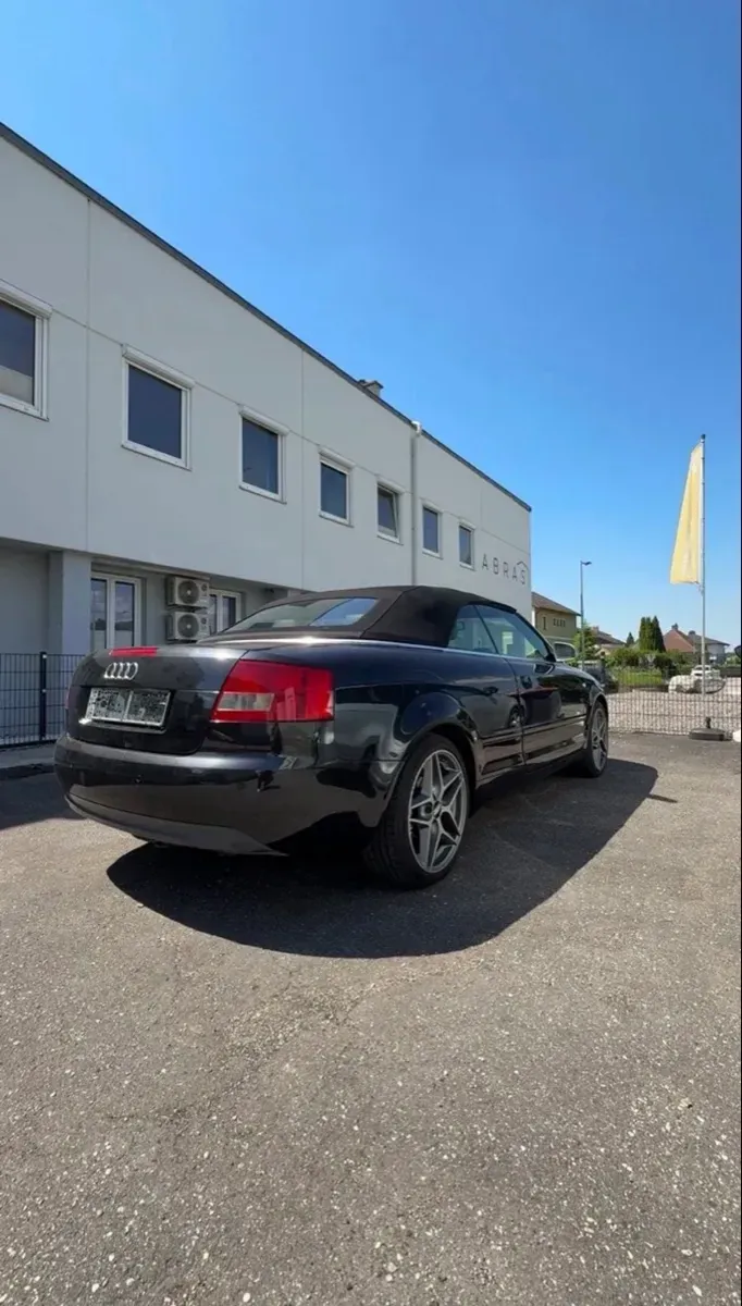 Audi A4 2003 photo 3