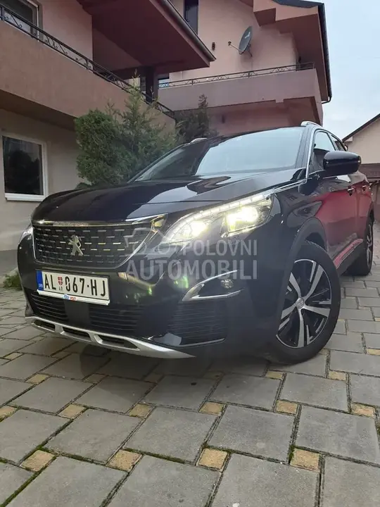 Peugeot 3008 2019 photo 3