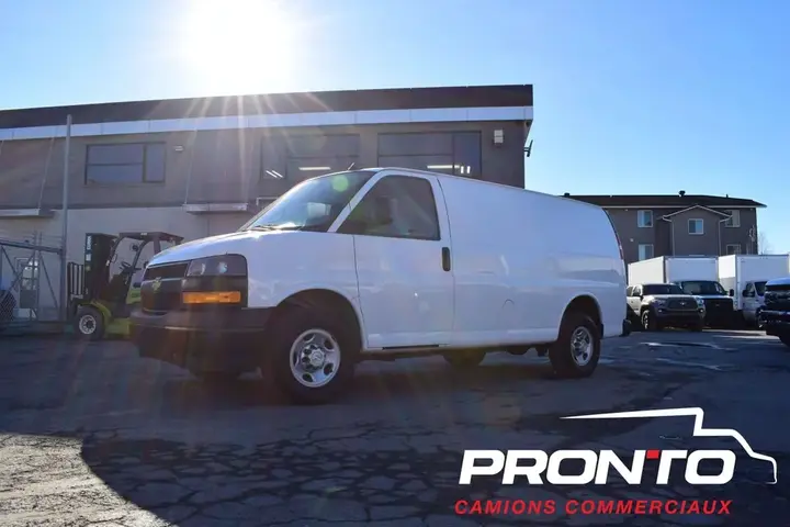 Chevrolet Express 2018 photo 2