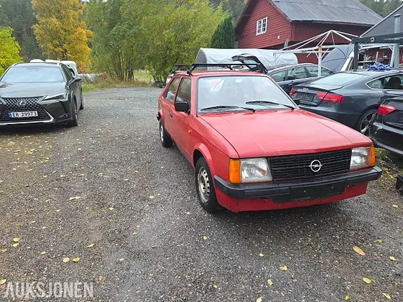 Opel Kadett 1981 photo 2