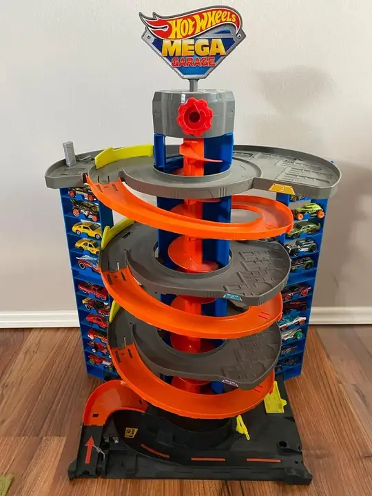 Hot Wheels Mega Garage