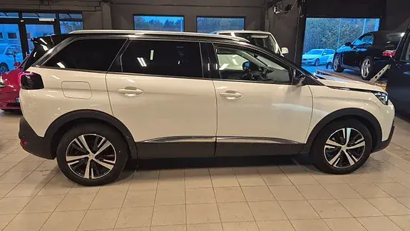 Peugeot 5008 2018 photo 4