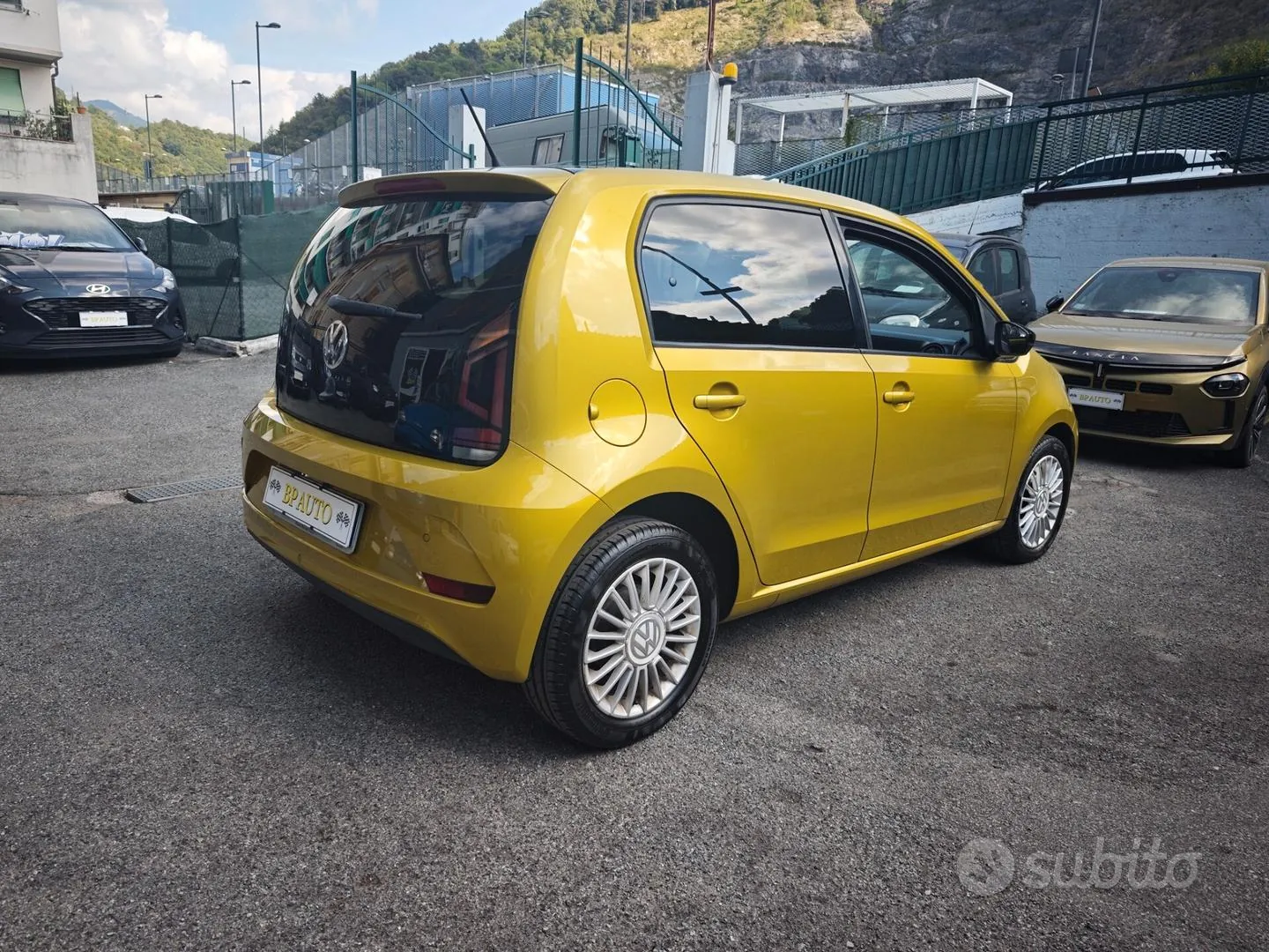 Volkswagen Up 2017 photo 5