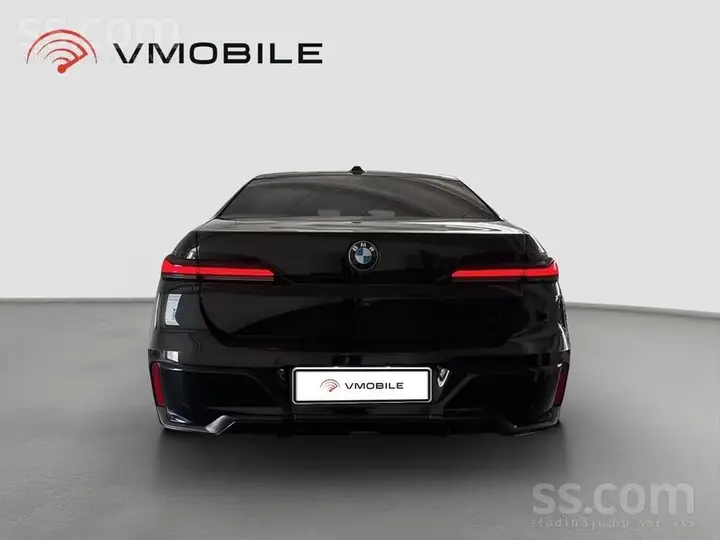 BMW I7 2022 photo 3