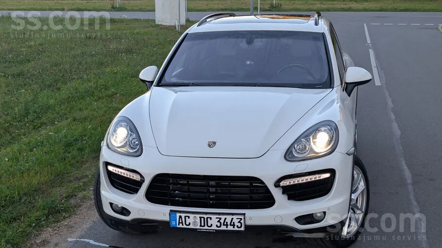 Porsche Cayenne 2011 photo 5