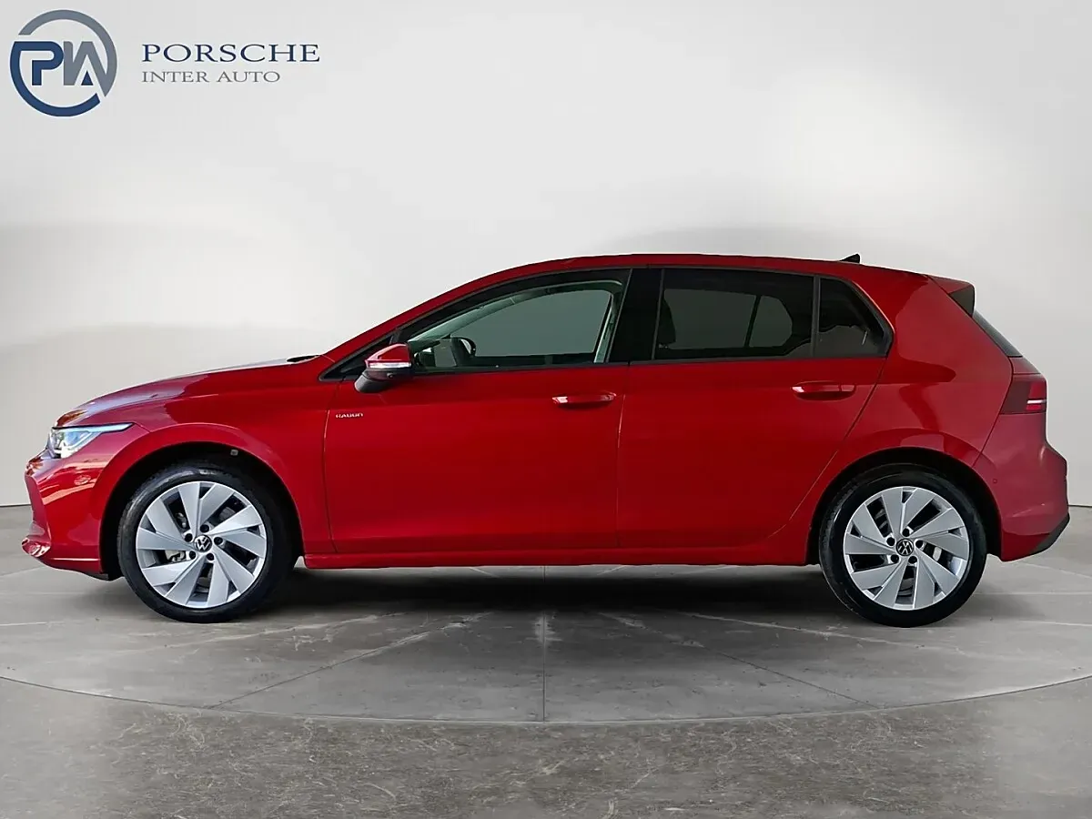 Volkswagen Golf 2026 photo 2