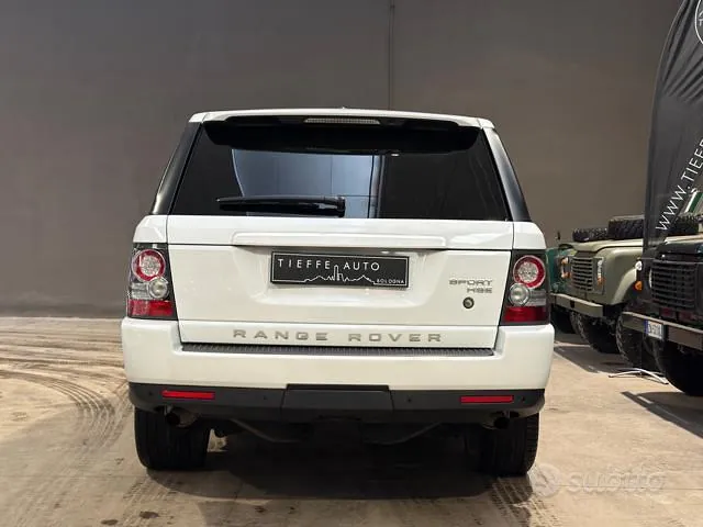 Land Rover Range Rover Sport 2010 photo 4