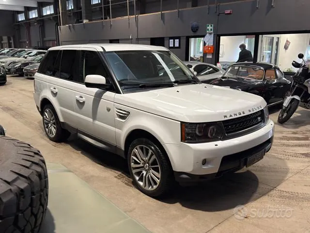 Land Rover Range Rover Sport 2010 photo 3