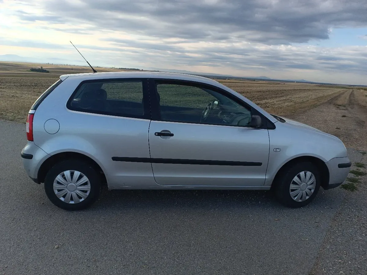 Volkswagen Polo 2004 photo 3
