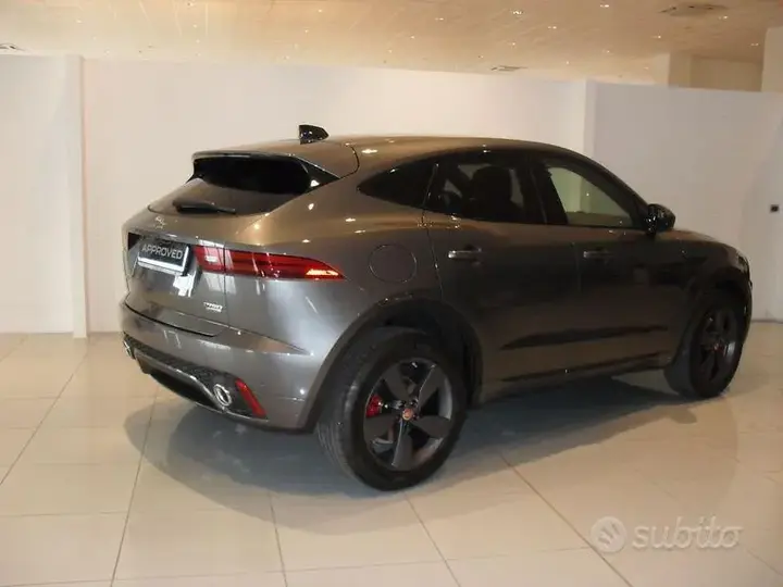 Jaguar E-Pace 2020 photo 2