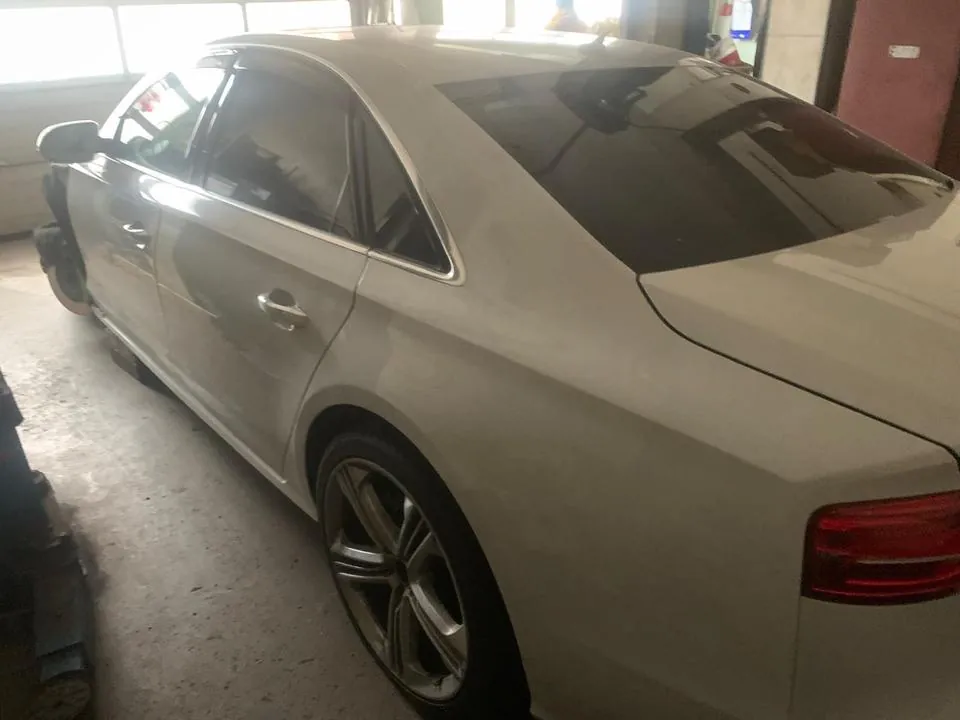 Audi S8