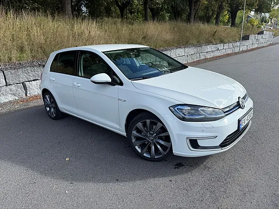 Volkswagen E-Golf 2019 photo 3