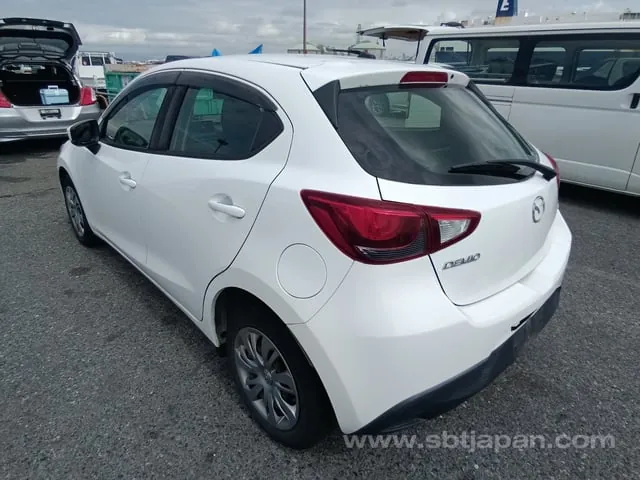 Mazda Demi 2017 photo 3