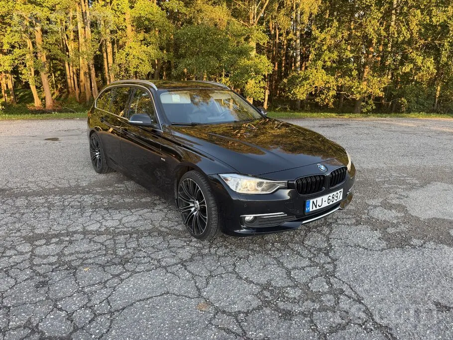 BMW 320 2012 photo 2