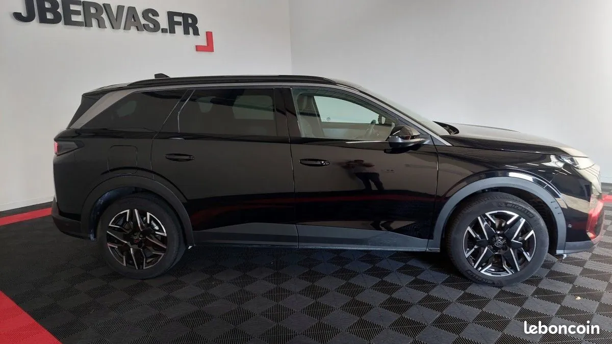 Peugeot 5008 2025 photo 3
