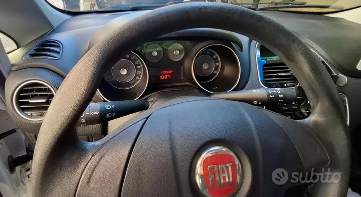 Fiat Punto 2016 photo 4
