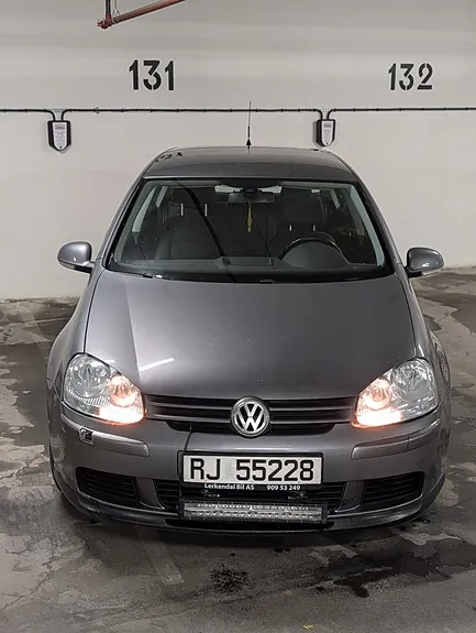 Volkswagen Golf 2005 photo 2